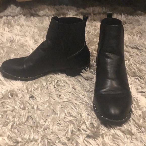 Leather booties - Picture 2 of 3